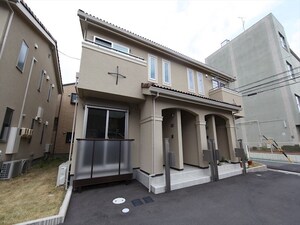 ベルソレイユ春岡　Ａ棟外観写真