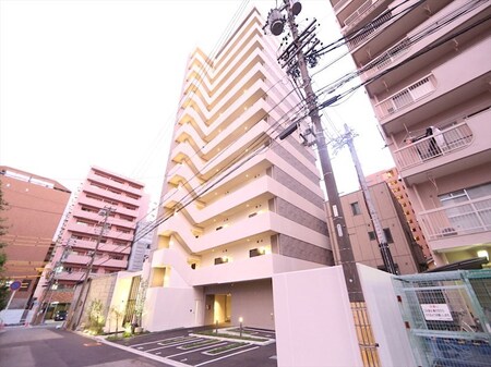 アースグランデ泉外観写真