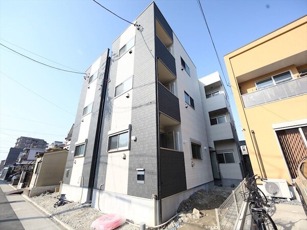 外観(外観　オートロック付　宅配ＢＯＸ有り　デザイナーズ)