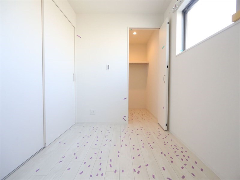 物件内観写真9　(洋室3.8帖　ウォークインクローゼット付（収納充実してます）)