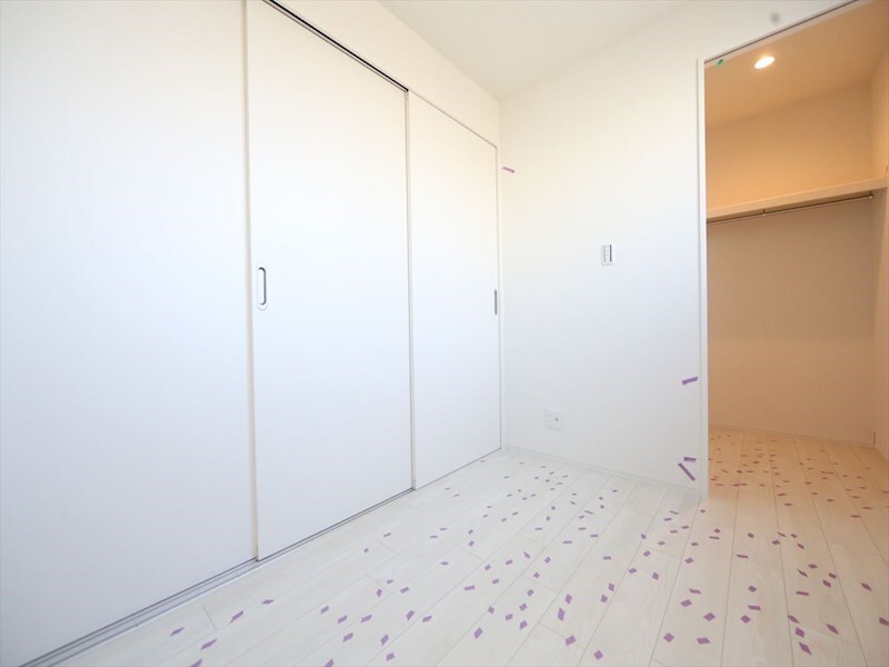 物件内観写真25　(洋室3.8帖　ウォークインクローゼット付（収納充実してます）)