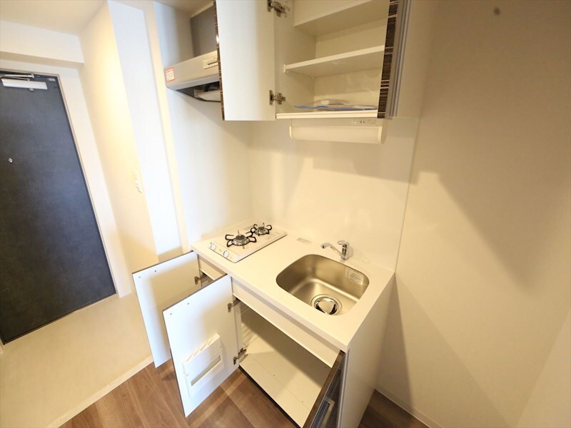 物件内観写真7　(システムキッチン（ガス2口コンロ付）)