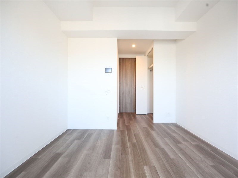 物件内観写真15　(洋室7.4帖　クローゼット付（収納充実してます）)