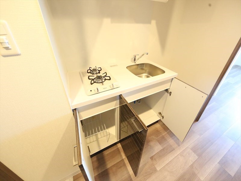 物件内観写真25　(システムキッチン（ガス2口コンロ付）)