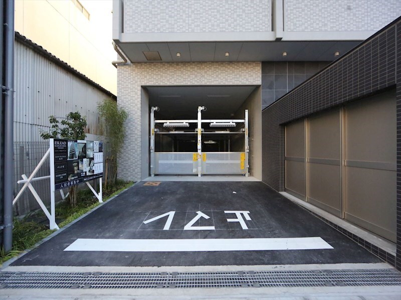 物件内観写真29　(敷地内駐車場)