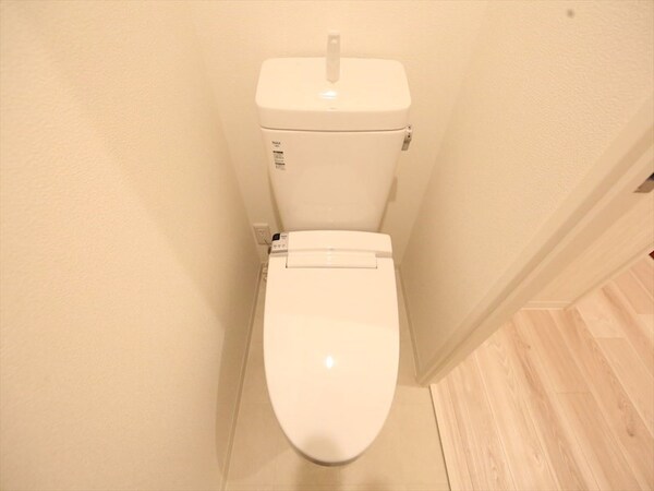 トイレ(温水洗浄暖房便座付トイレ)