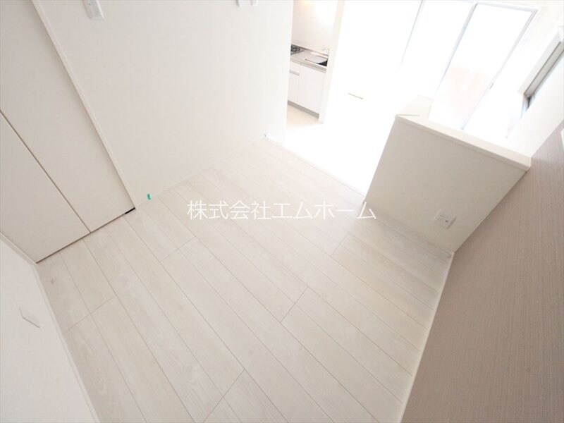 物件内観写真9　(ＬＤＫ8帖　洋室4帖　床下収納3.5帖)