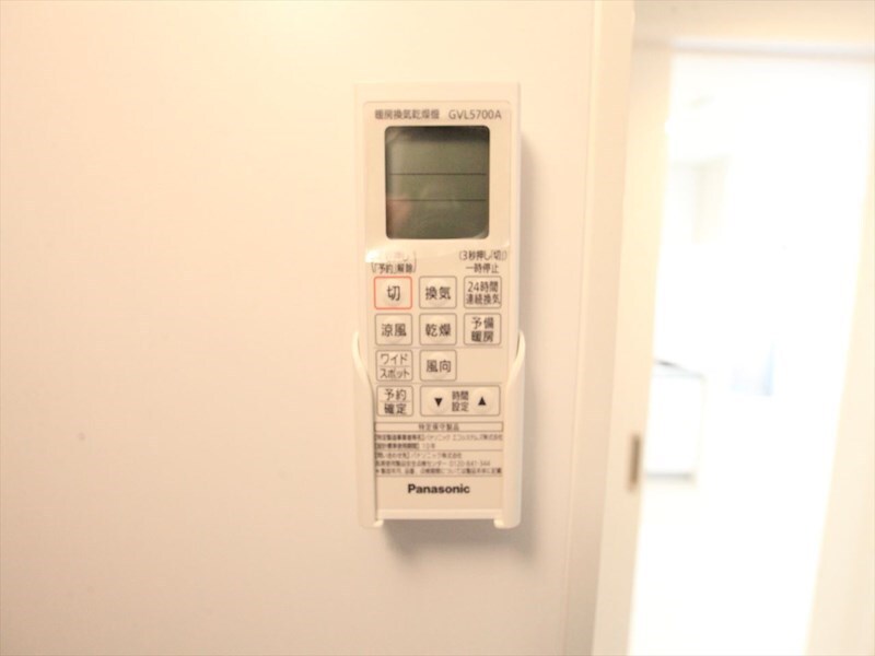 物件内観写真12　(浴室暖房乾燥機付き)