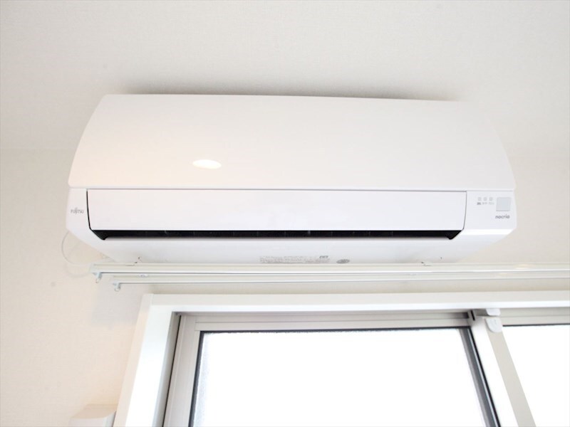 物件内観写真21　(各部屋にエアコン完備)