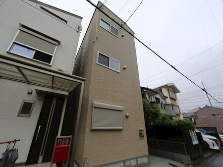 クレセント香呑町外観写真