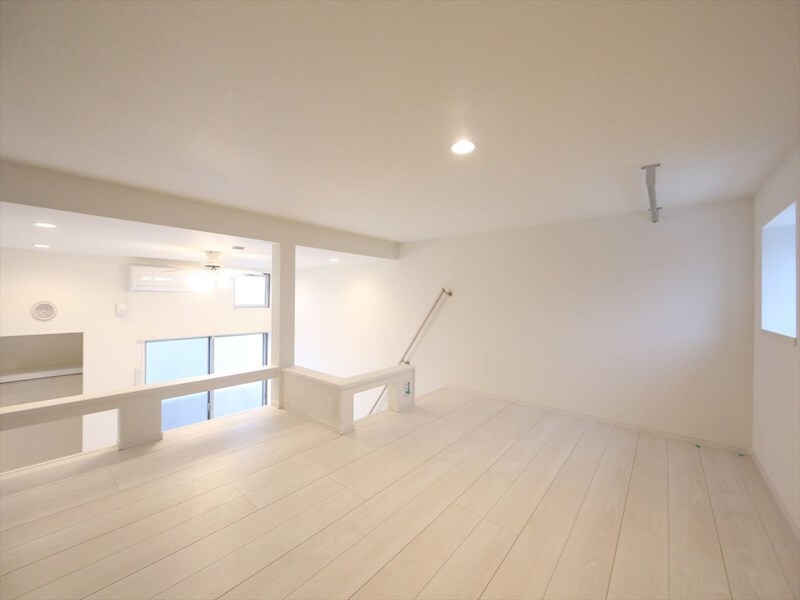 物件内観写真11　(ロフト6.3帖（収納にも寝室にも使えます）　同仕様写真)