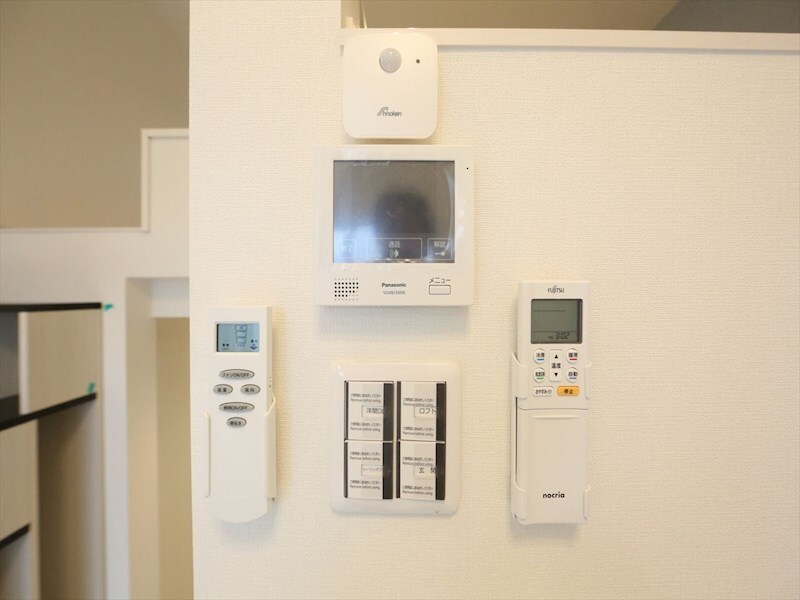 物件内観写真12　(ＴＶモニター付インターホン　同仕様写真)