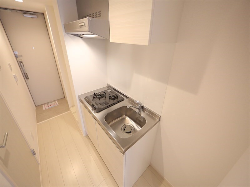 物件内観写真7　(システムキッチン（ガス2口コンロ付）)