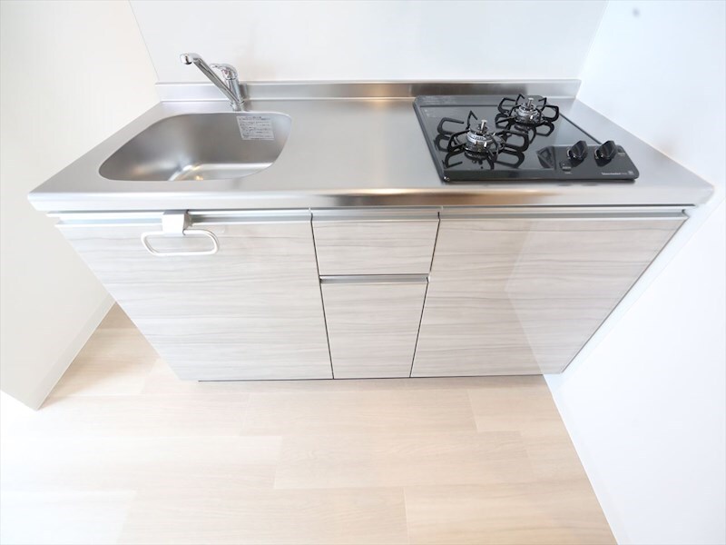 物件内観写真25　(システムキッチン（ガス2口コンロ付）)