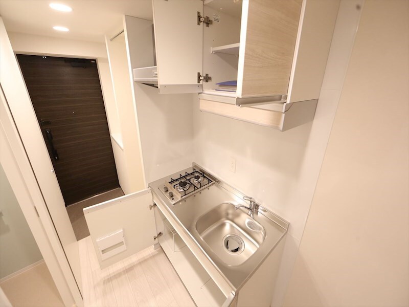 物件内観写真7　(システムキッチン（ガス2口コンロ付）)