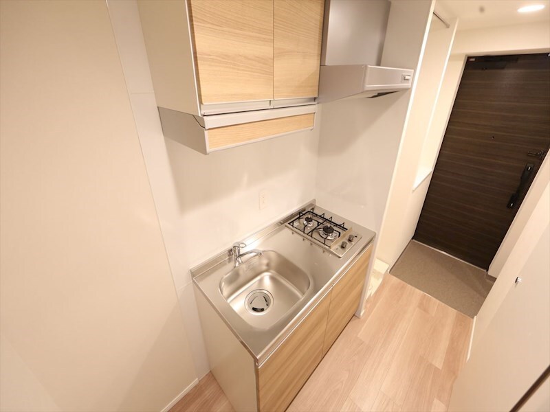 物件内観写真7　(システムキッチン（ガス2口コンロ付）)