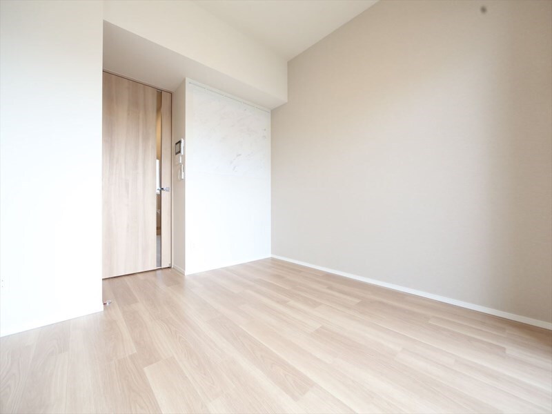 物件内観写真14　(洋室6.1帖　クローゼット付（収納充実してます）)