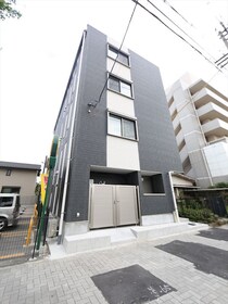 ロイヤルレジデンス高畑の外観写真