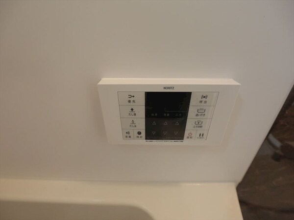 その他設備(給湯設備　追い焚き・オートバス機能完備)