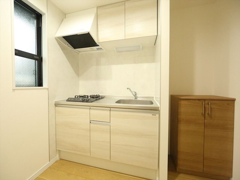 物件内観写真7　(システムキッチン（ガス2口コンロ付）)