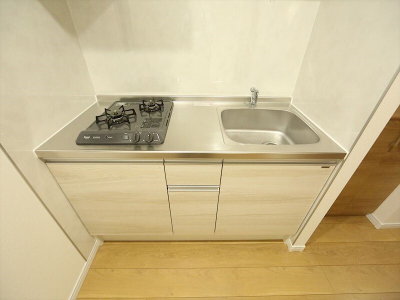 物件内観写真24　(システムキッチン（ガス2口コンロ付）)