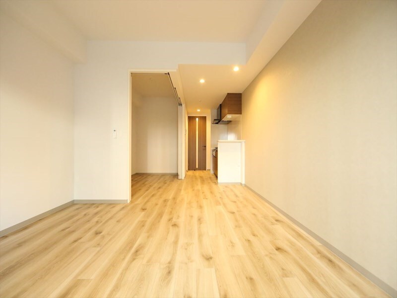 物件内観写真14　(ＬＤＫ12.3帖　洋室3.5帖　つなげても仕切っても使えます)