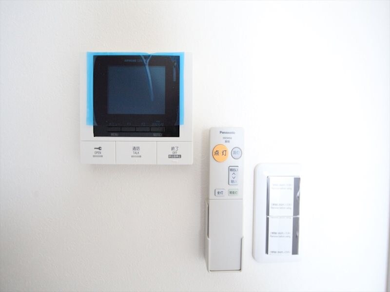 物件内観写真10　(モニター付きインターホン)