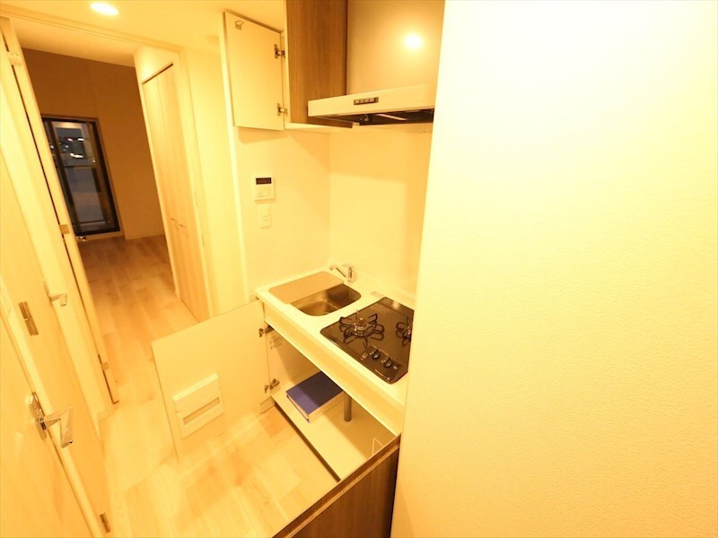 物件内観写真7　(システムキッチン（ガス2口コンロ付）)