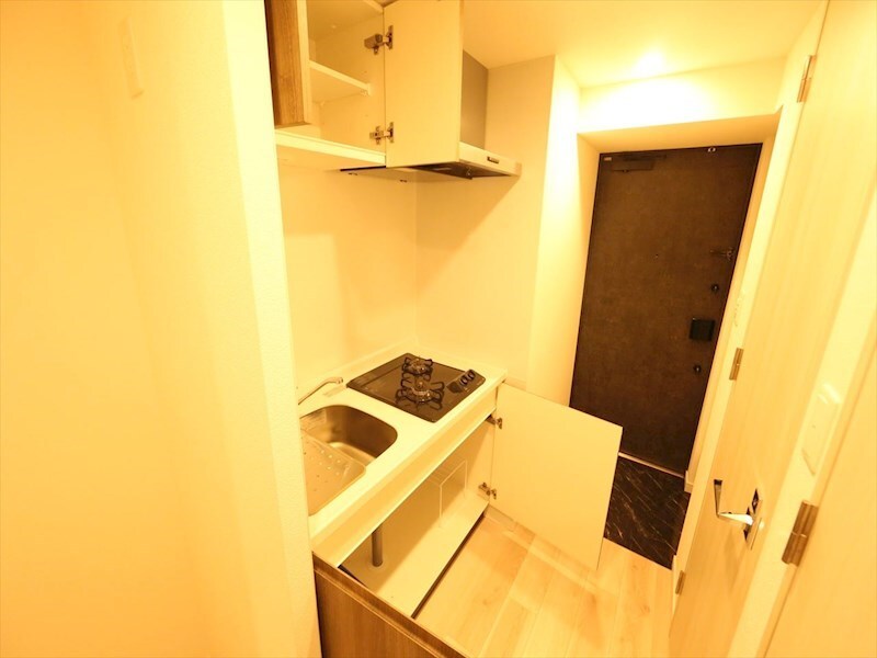 物件内観写真16　(システムキッチン（ガス2口コンロ付）)