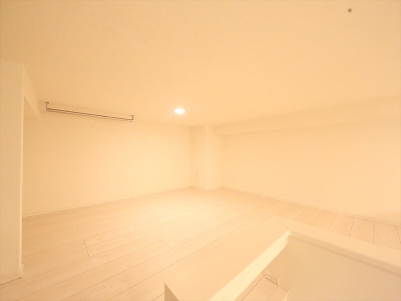 物件内観写真16　(上段ロフト6.5帖（収納にも寝室にも使えます）　同仕様写真)