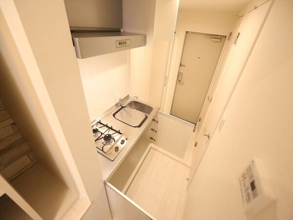 キッチン(システムキッチン（ガス2口コンロ付）　同仕様写真)