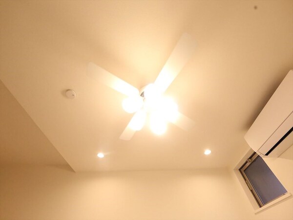 その他設備(シーリングファンライト付き　同仕様写真)