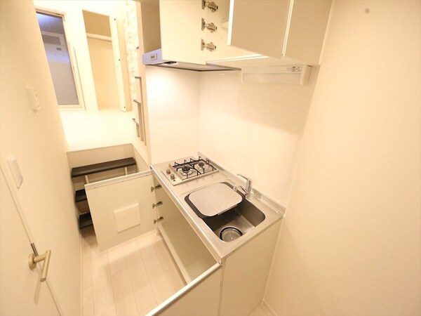 キッチン(システムキッチン（ガス2口コンロ付）　同仕様写真)