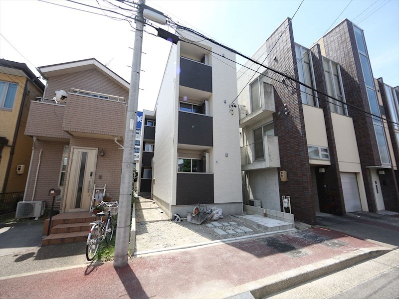 ＲＥＧＡＬＥＳＴ堀田