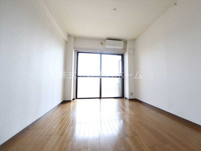 物件内観写真20　(洋室6.3帖　ＤＫ7.5帖とつなげても仕切っても使えます)