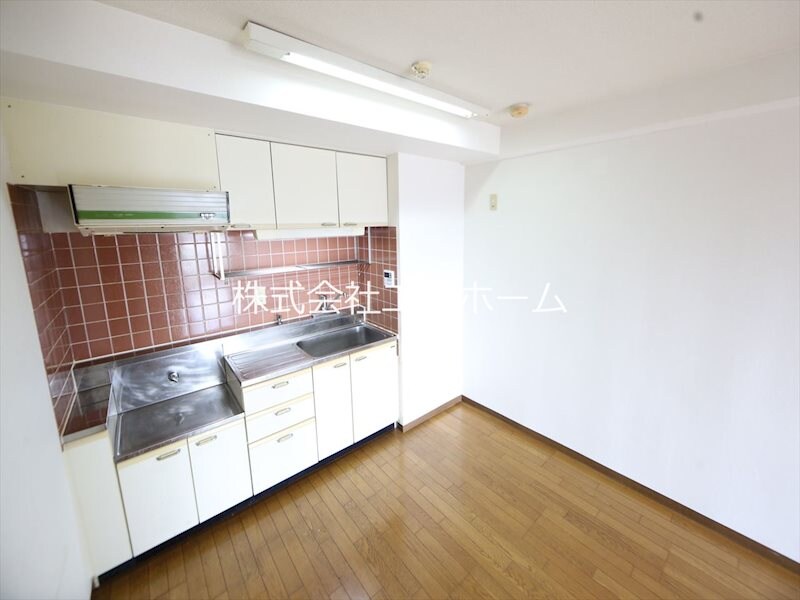 物件内観写真25　(キッチン（ガス2口コンログリル設置可）)