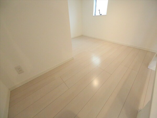 その他部屋・スペース(上段ロフト6.2帖（収納してもお部屋としても使えます）　同型)