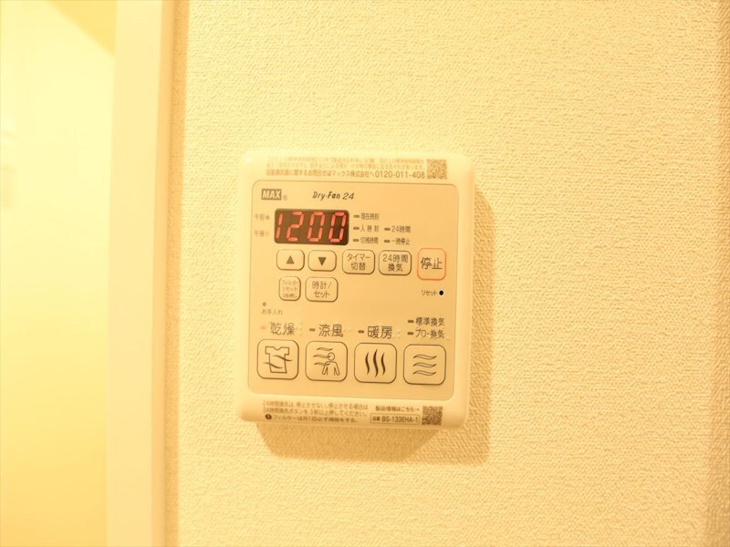 物件内観写真12　(浴室暖房乾燥機付き)