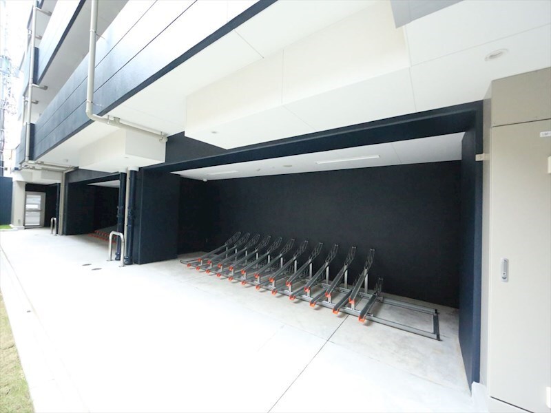 物件内観写真29　(屋根付き駐輪場)