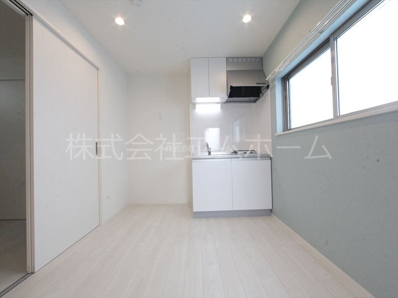 物件内観写真13　(ＤＫ6.4帖　洋室3.7帖　つなげても使えます　同型写真)