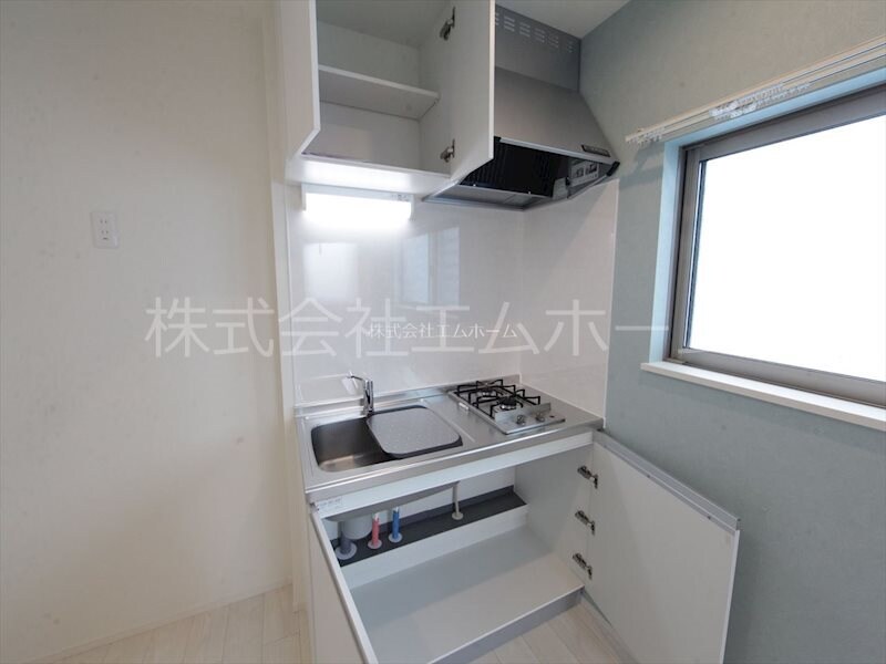 物件内観写真18　(システムキッチン（ガス2口コンロ・付）同型写真)