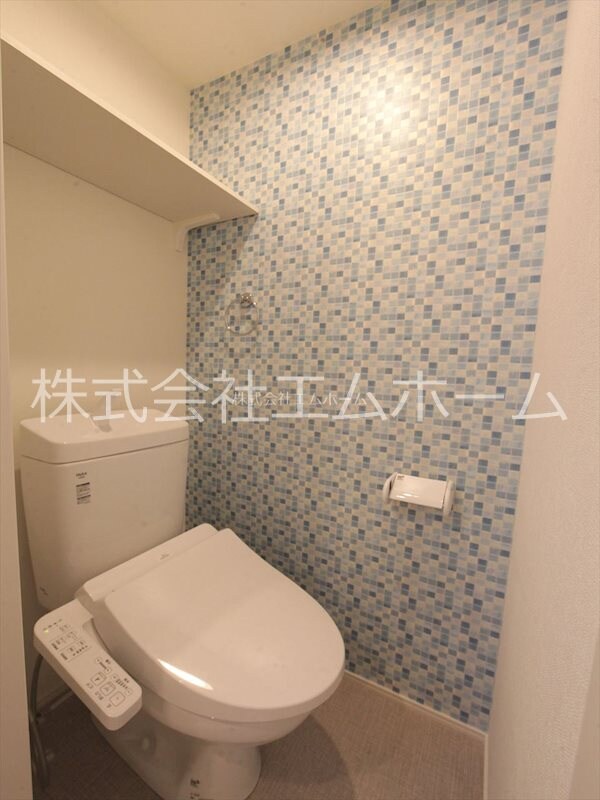 物件内観写真19　(温水洗浄暖房便座付トイレ　同型写真)