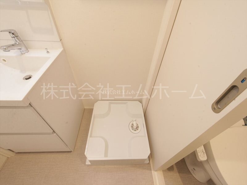 物件内観写真20　(室内洗濯機置き場　同型写真)