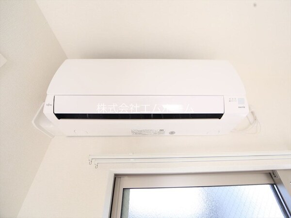 その他設備(各部屋にエアコン完備)