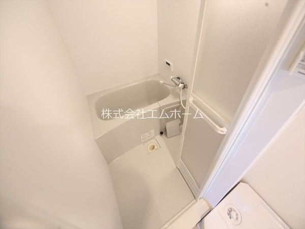 風呂画像(追い焚き　浴室暖房乾燥機　24時間換気　オートバスバスルーム)