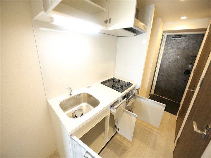 物件内観写真7　(システムキッチン（ガス2口コンロ付）)