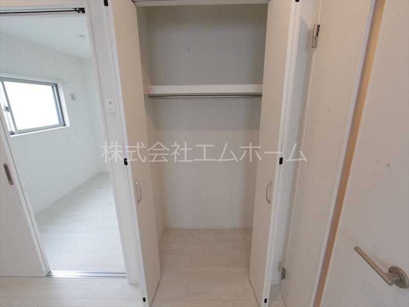 物件内観写真33　(クローゼット（収納充実しています）同型写真)