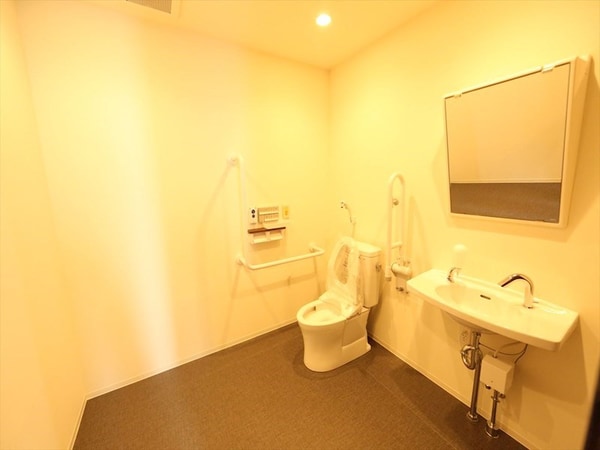 その他共有部分(エントランスに共用トイレ有り)