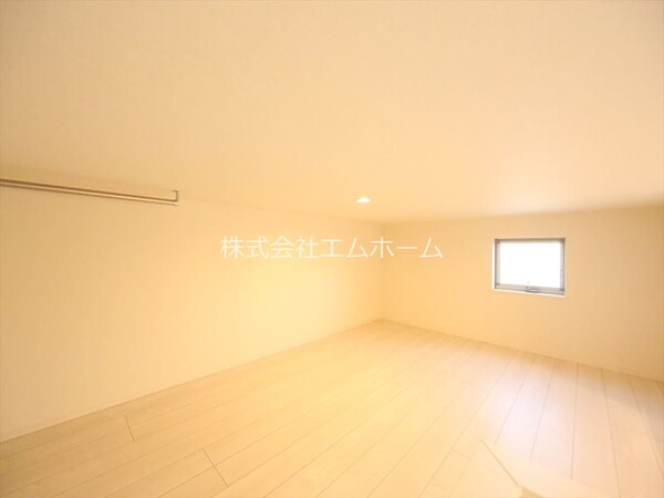その他部屋・スペース(ロフト6.3帖（収納にも寝室にも使えます）)