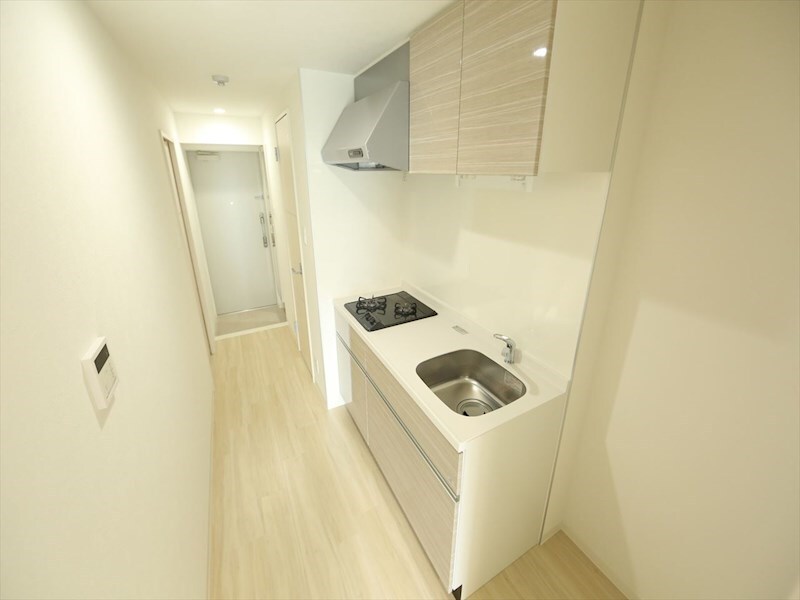 物件内観写真7　(システムキッチン（ガス2口コンロ付）)